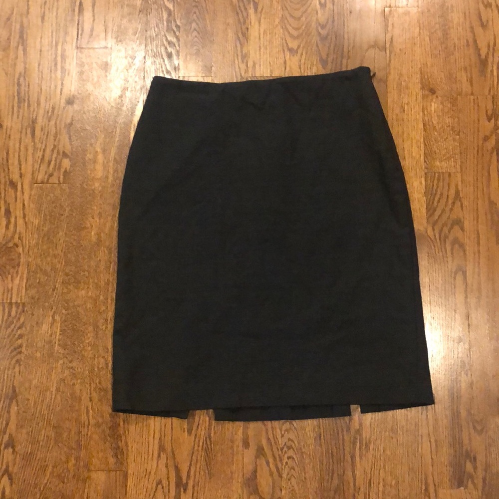 Ann Taylor Petites dark grey slit skirt size 4 petite